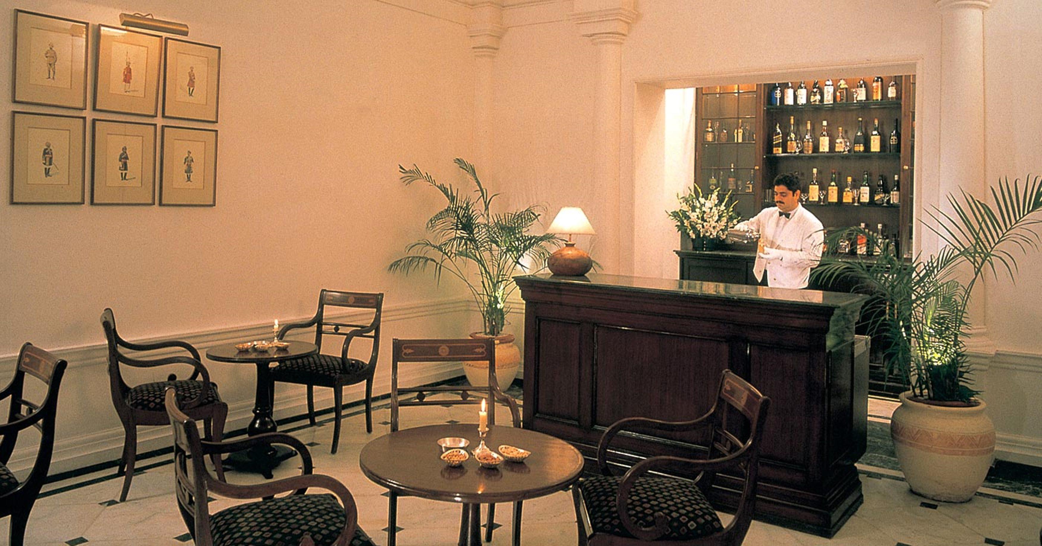 메이든스 호텔 뉴델리 외부 사진 Bar at the Imperial Hotel, New Delhi